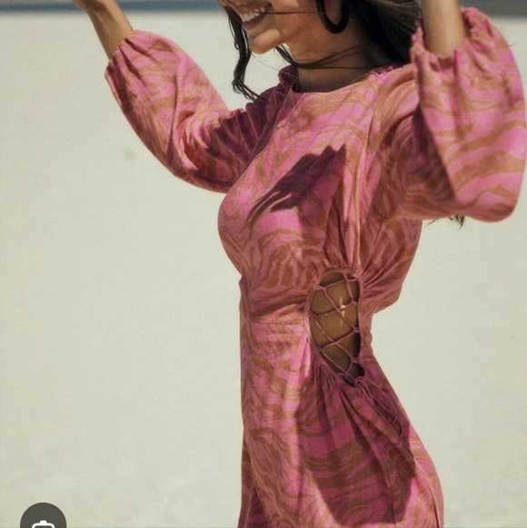 Paulshermanny Dress - Picture 9 of 9